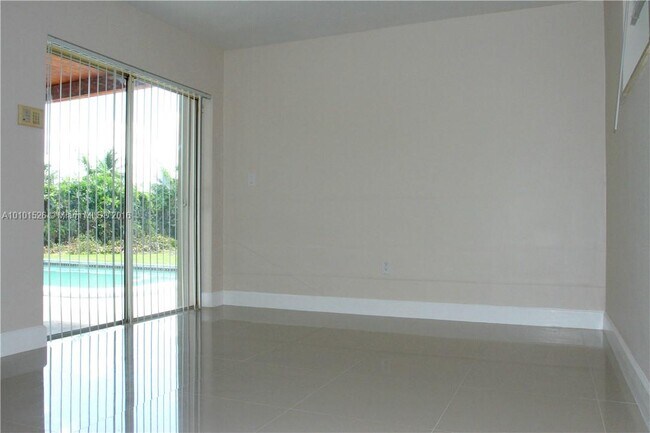 Building Photo - 3414 W Lake Pl