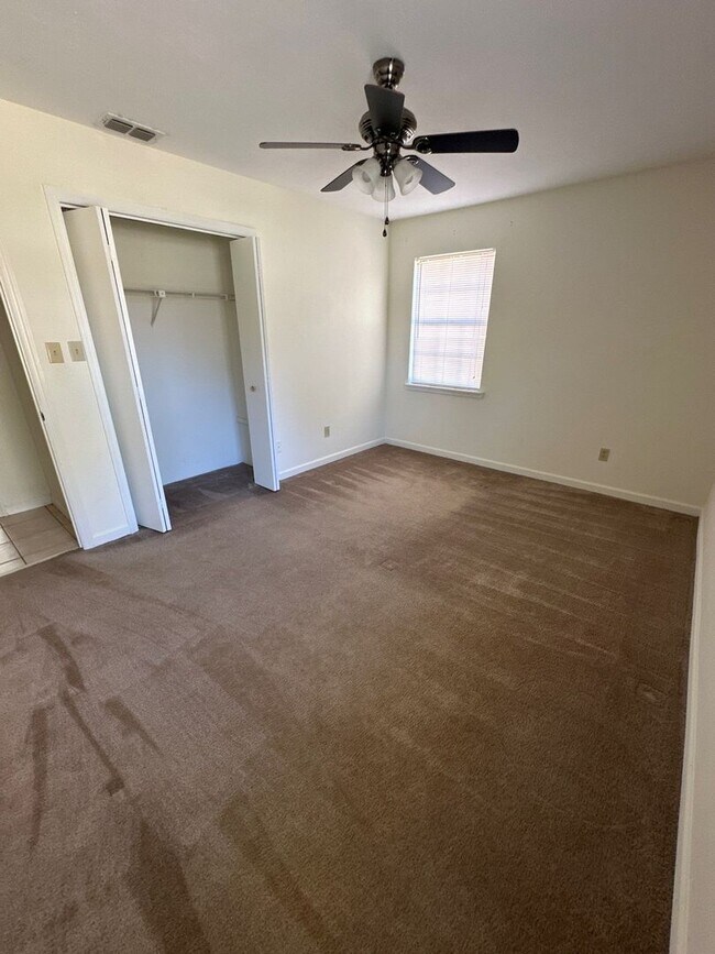 Building Photo - 3 bed, 2 bath house in Killearn- Arbor Hills, Available Now!