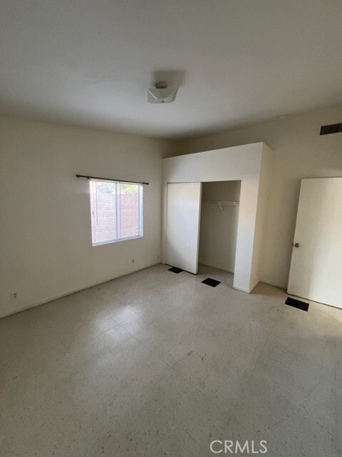 Building Photo - 1922 Bunker Ave