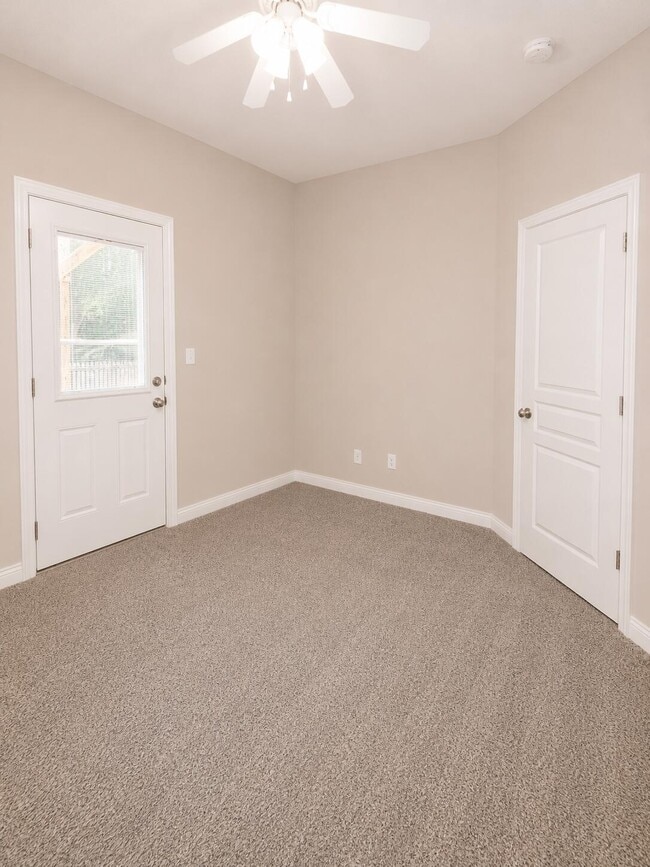 Building Photo - 7420 Arratt Ct