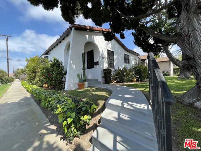 Building Photo - 3702 Sawtelle Blvd