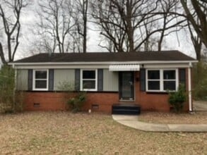 Building Photo - Must see ranch style 3Bdr 1 Bath home. It's located off Hovis Rd.