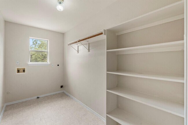 Building Photo - 8731 Minot Cir