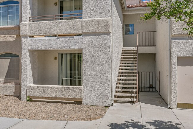 Building Photo - 1300 S Arlington St