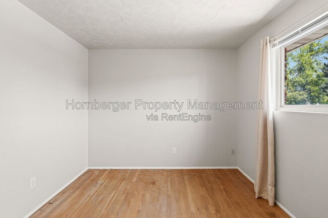 Building Photo - 9717 N Stevens St
