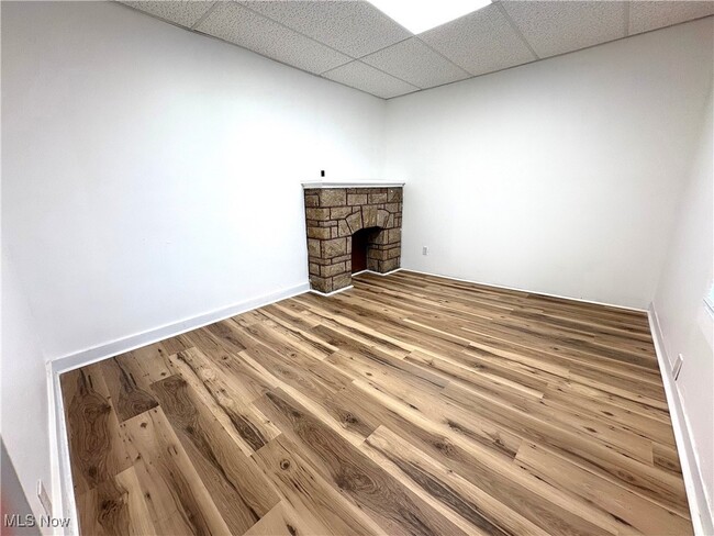 Building Photo - 643 Allegheny St