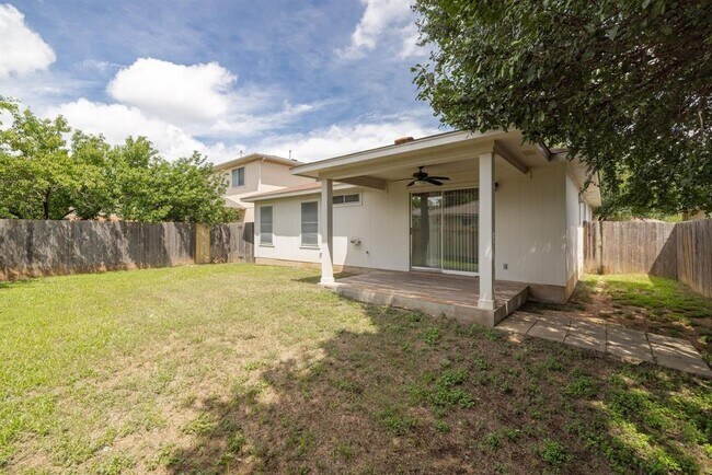 Building Photo - 104 Brentwood Dr