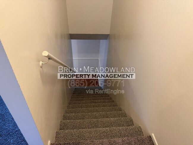 Building Photo - 1035 W Parkway Ave