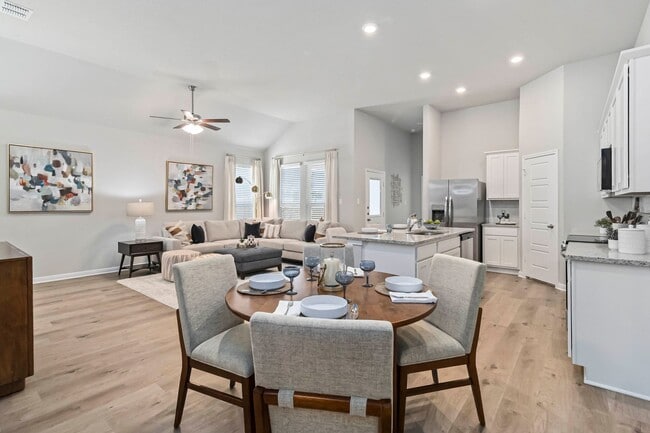 Building Photo - Brand New Amanda Park Townhome | 3 Bed, Private Yard & Modern Finishes