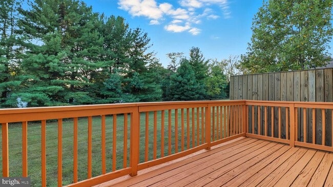 Building Photo - 15526 Owens Glen Terrace