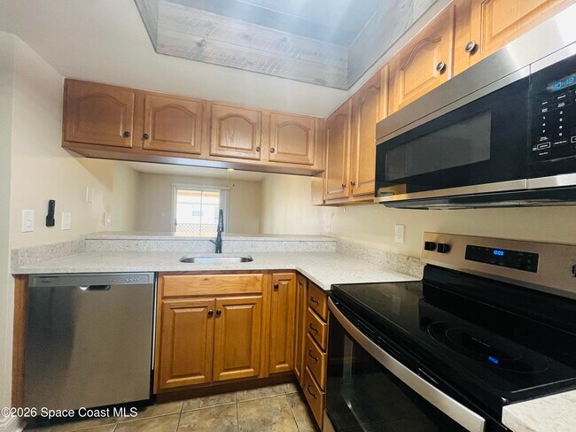 Building Photo - 2963 Sir Hamilton Cir