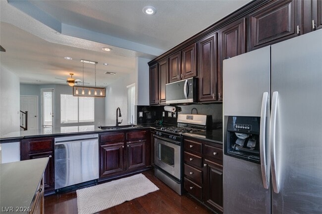 Building Photo - 8233 Shaded Arbors St