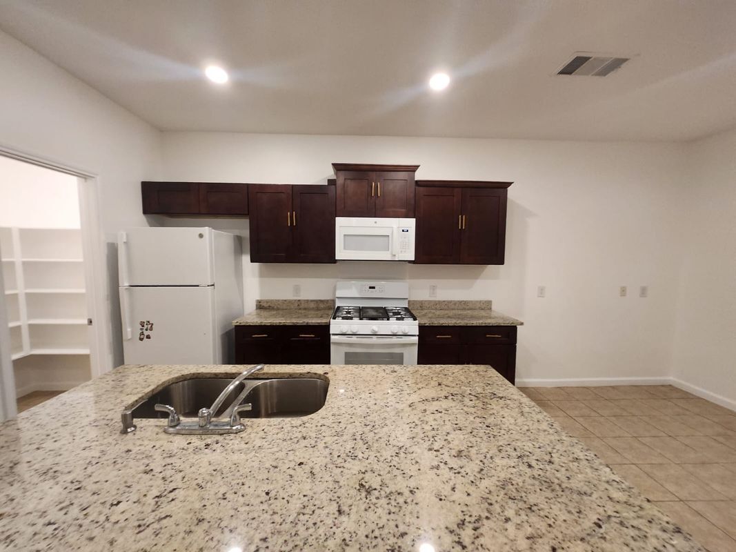 Building Photo - 12717 Yoshino Cherry St