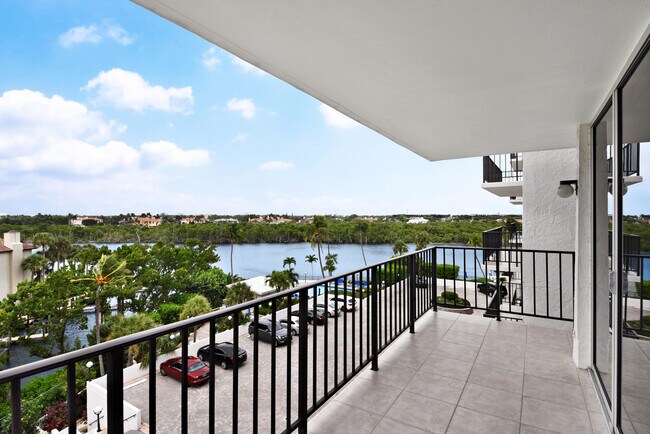 Building Photo - 4750 S Ocean Blvd