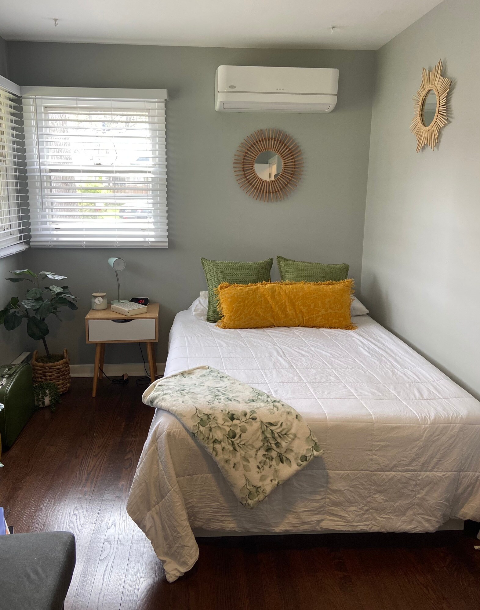 Second bedroom - 3300 Decker Pl