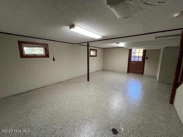 Building Photo - 421 Robert E Lee Dr