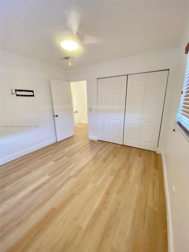 Building Photo - 6568 SW 41st Pl