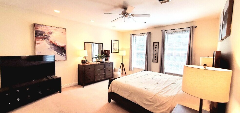 Building Photo - 78 Jefferson St