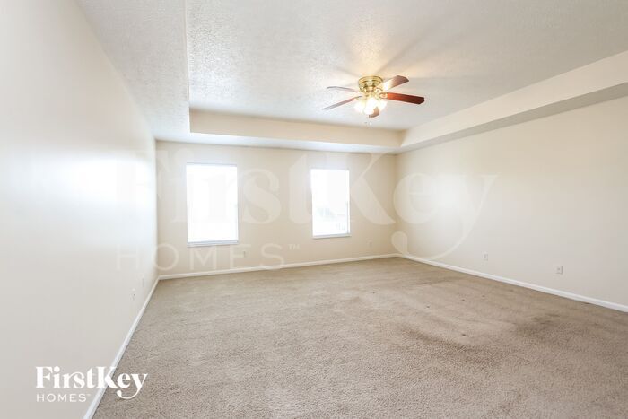 Building Photo - 10920 Middlebrook Ln
