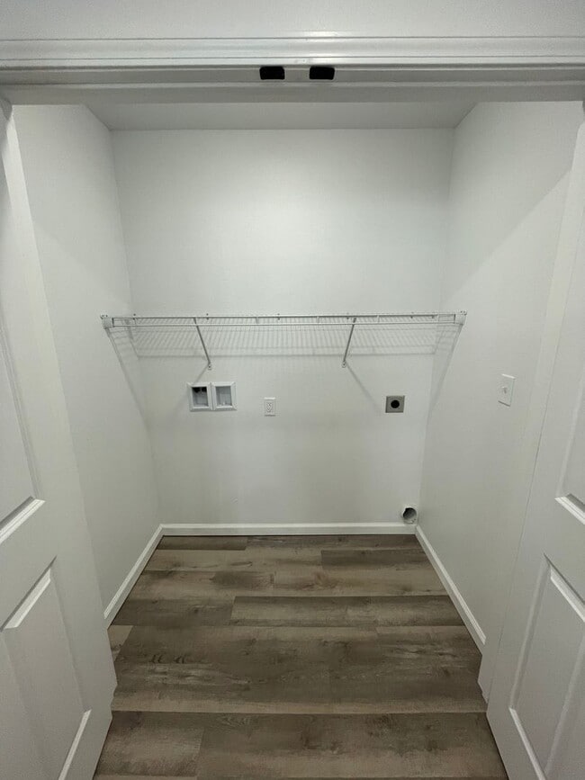 Building Photo - Townhomes Now Available in Strafford MO!