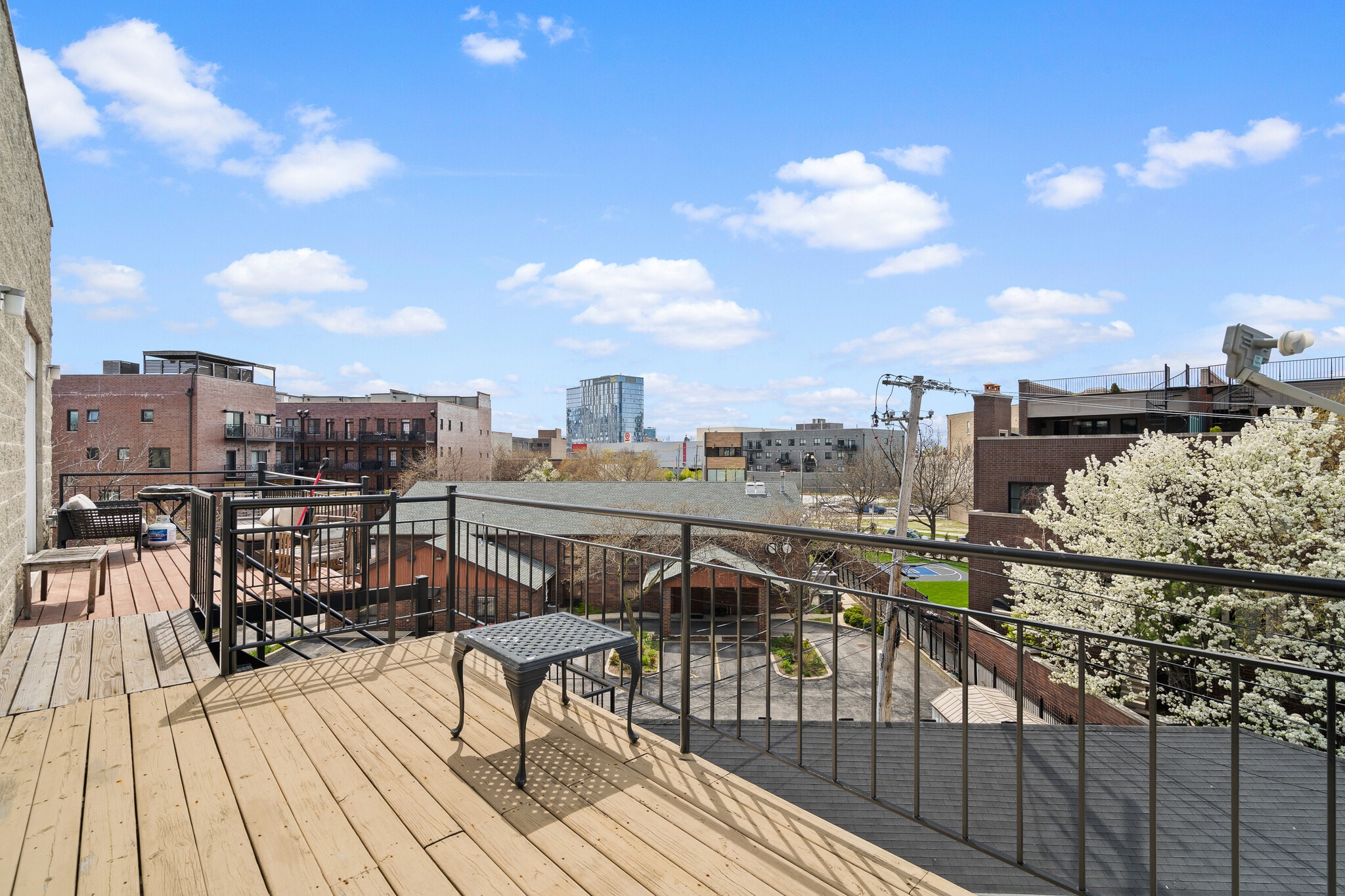 Building Photo - 1318 N Cleveland Ave