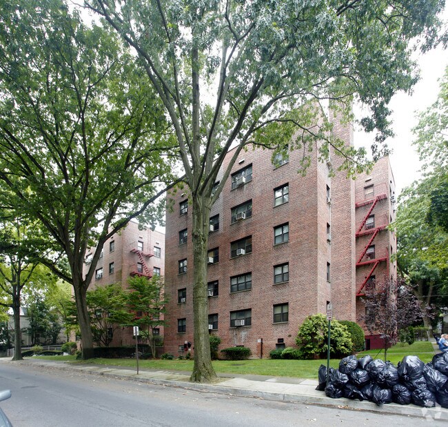 Building Photo - White Oak Cooperative Housing
