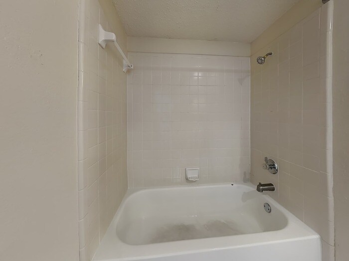 Building Photo - 908 Dunning Dr