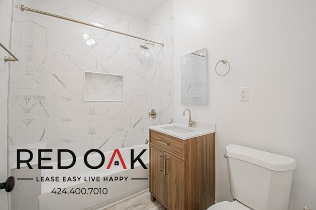 Building Photo - 330 N Genesee Ave