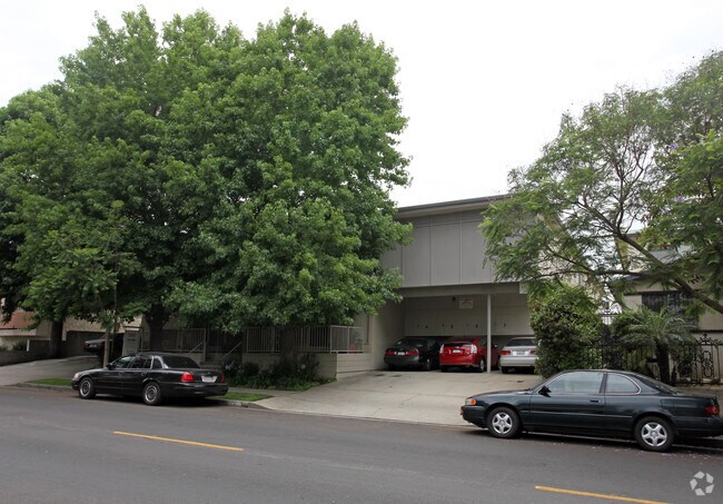 Primary Photo - 1666 S. Federal Ave (UDA09)