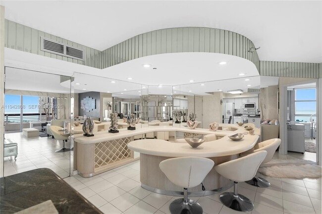 Building Photo - 19101 NE 36th Pl