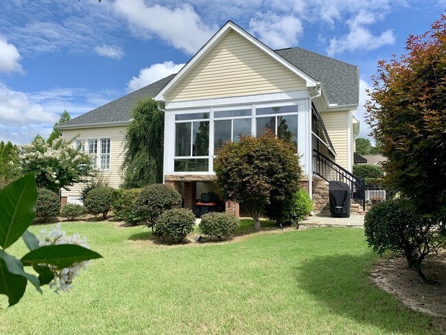 Building Photo - 205 Everland Parkway