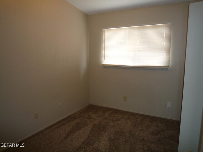 Building Photo - 11128 Wharf Cove Dr
