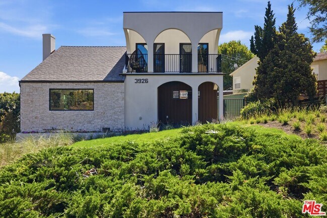 Building Photo - 3926 S Ridgeley Dr