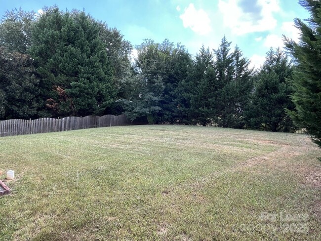 Building Photo - 11211 Maplehurst Dr