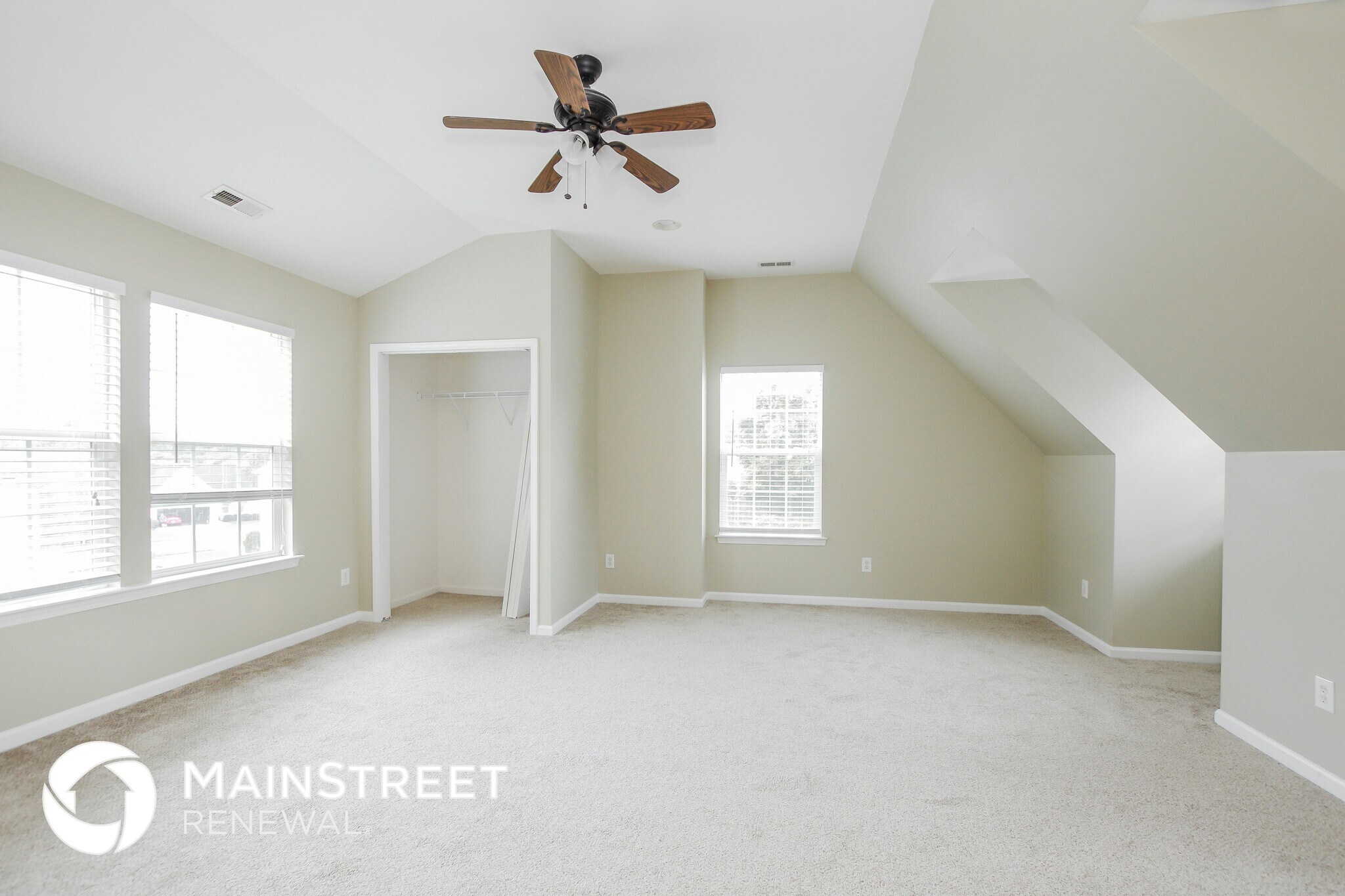 Building Photo - 5607 Falls Ridge Ln