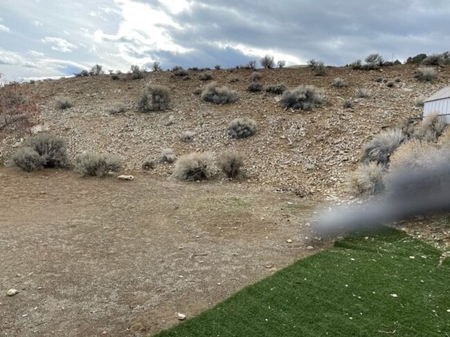 Building Photo - 273 Miriam Way