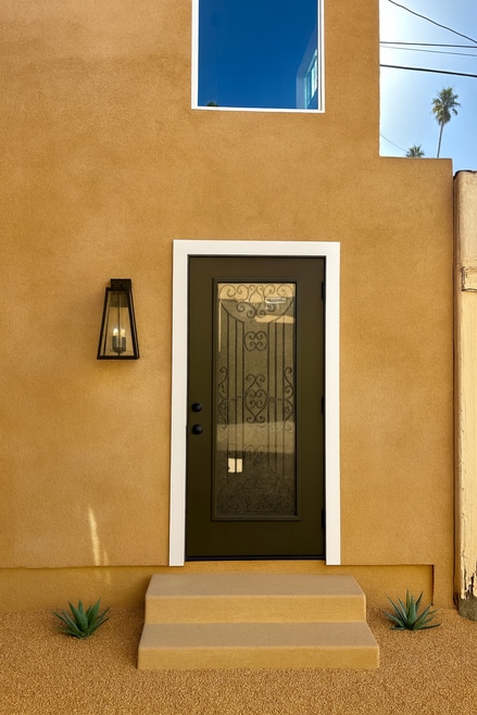 Building Photo - 1106 5th Ave