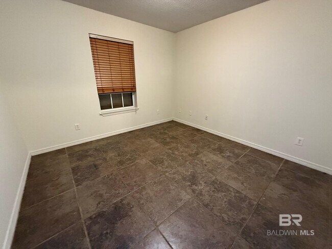 Building Photo - 33701 Rosalia Ave