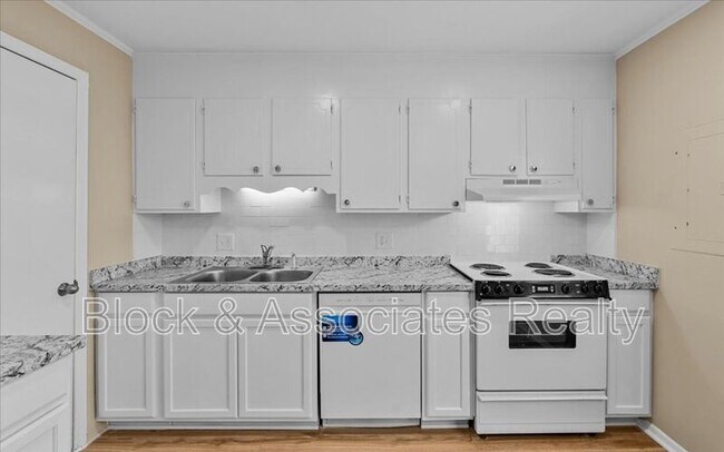 Building Photo - 1628 Spring Garden St