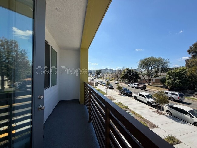 Building Photo - 223 S Johnson Ave