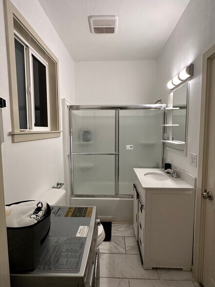 Building Photo - 4204 Letitia Ave S