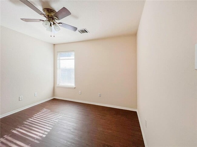 Building Photo - 2644 Gate Ridge Dr