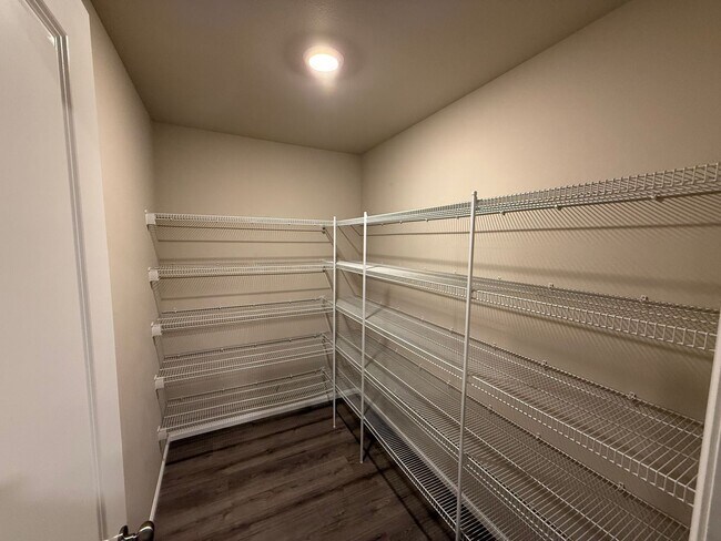 Building Photo - Spacious, modern 5-bed, 2.75-bath in sought-after Daisy Crossing Community in Sultan