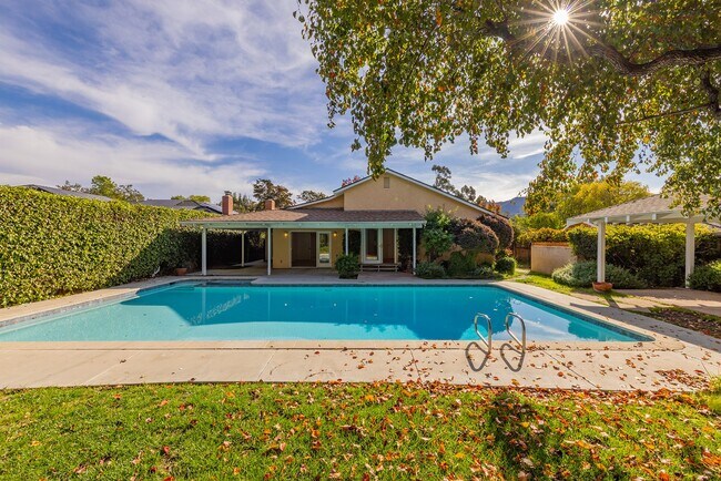 Building Photo - Ojai Terrace Pool Home