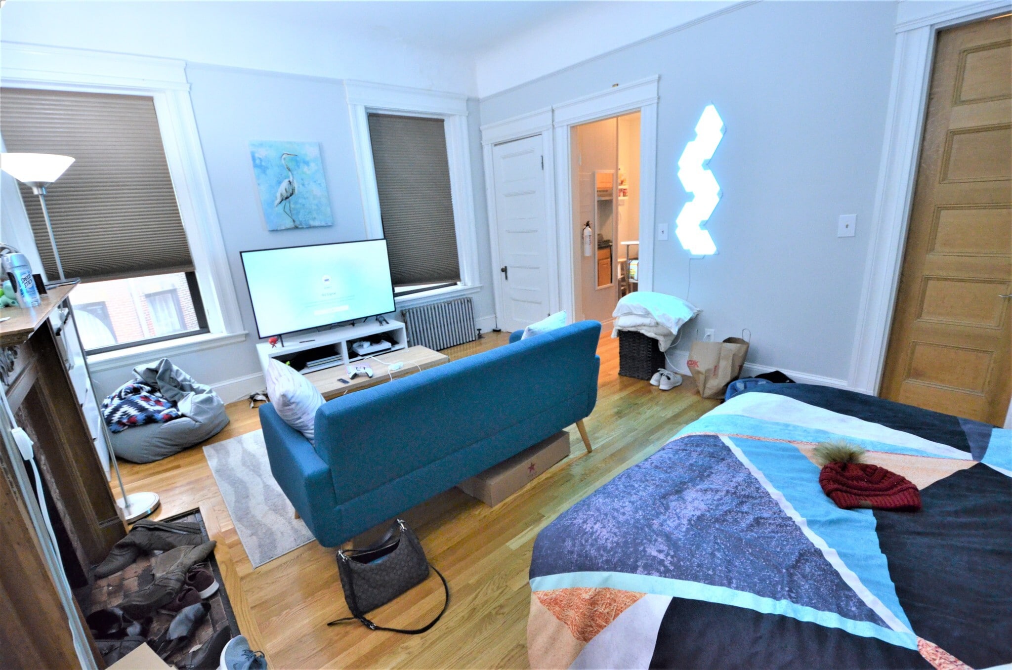 Building Photo - 589 Beacon St