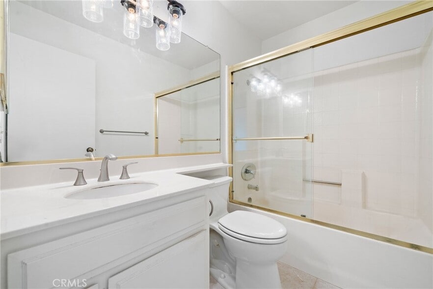 Building Photo - 26342 Forest Ridge Dr