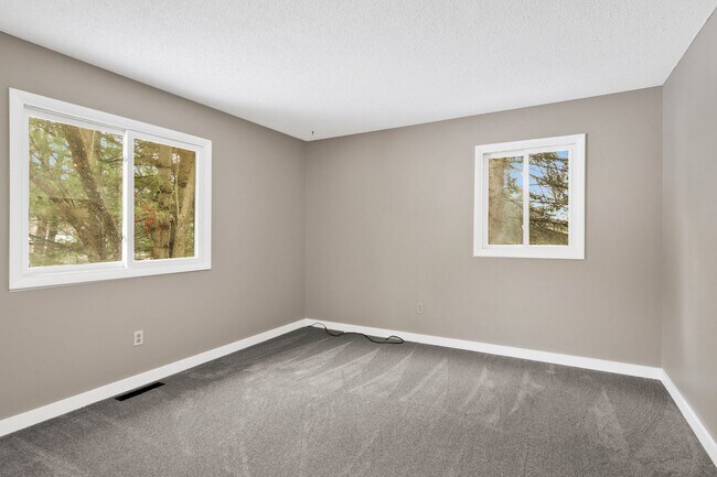 Building Photo - 3463 Blackwood Dr