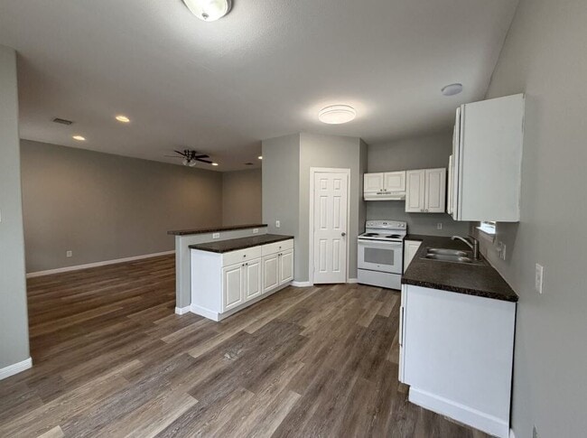 Building Photo - 3118 Barberry Dr