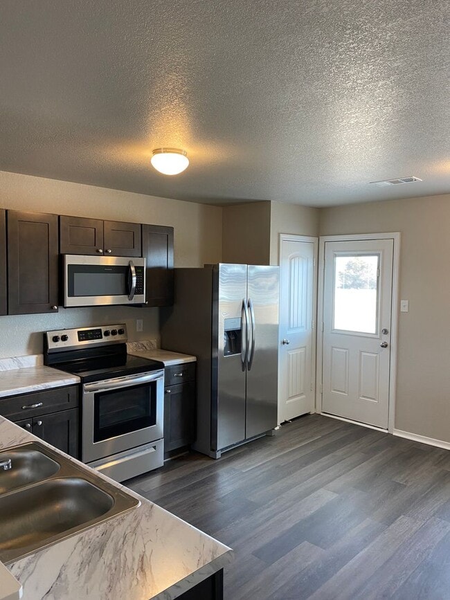 Building Photo - Now Pre-Leasing: Stylish 3 Bed, 2 Bath Home in Jonesboro – Comfort, Space & Convenience Await!