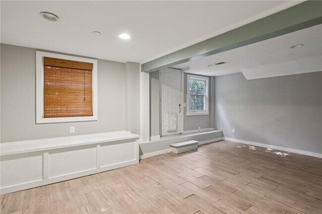 Building Photo - 1720 Marvin St NW